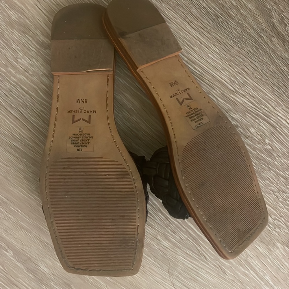 MARC FISHER SANDALS - Picture 2 of 3
